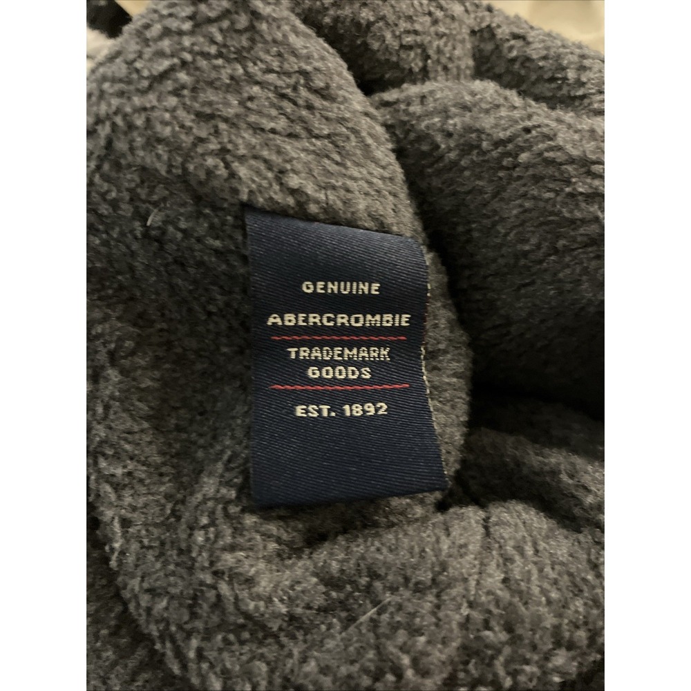 Abercrombie and‎ Fitch Beanie Wool Fleece Lined Red Navy Striped - Picture 4 of 5